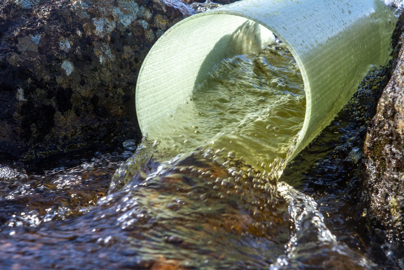 Inpipe Freeliner with water inside made without styrene